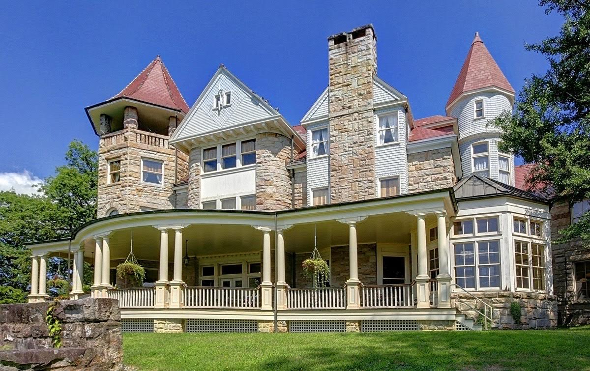 Graceland Inn