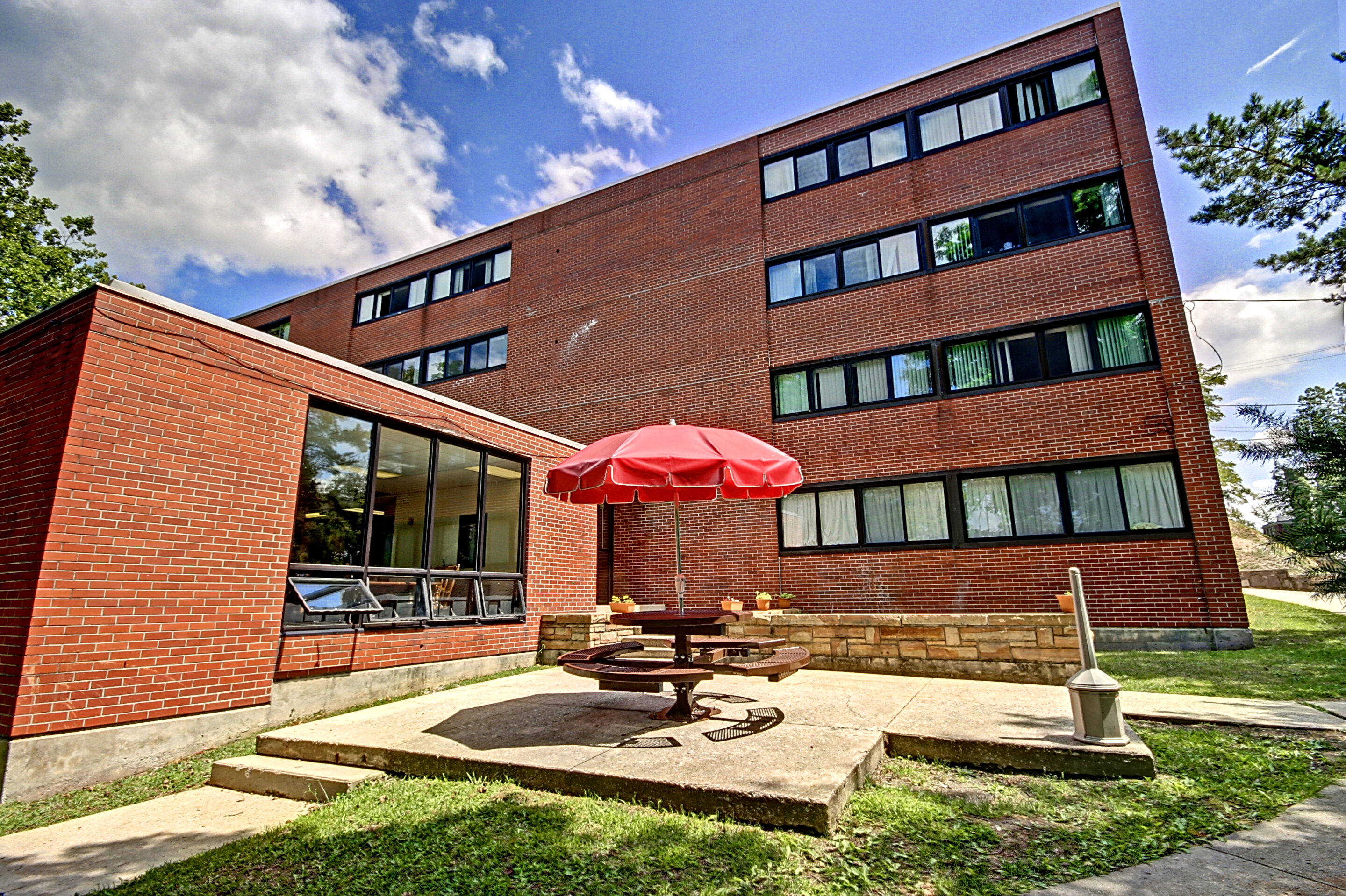 Davis & Elkins-rs-7612_3_4_5_6_7_8_fusedA Darby Hall