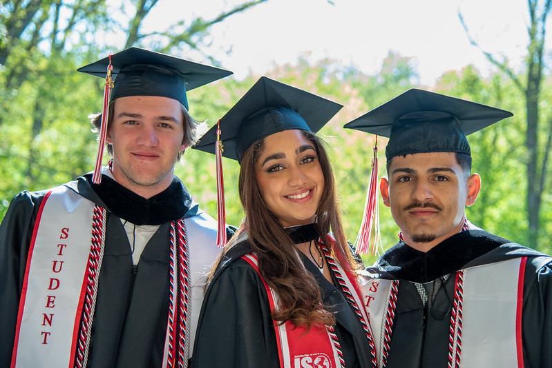 Student that graduated with family