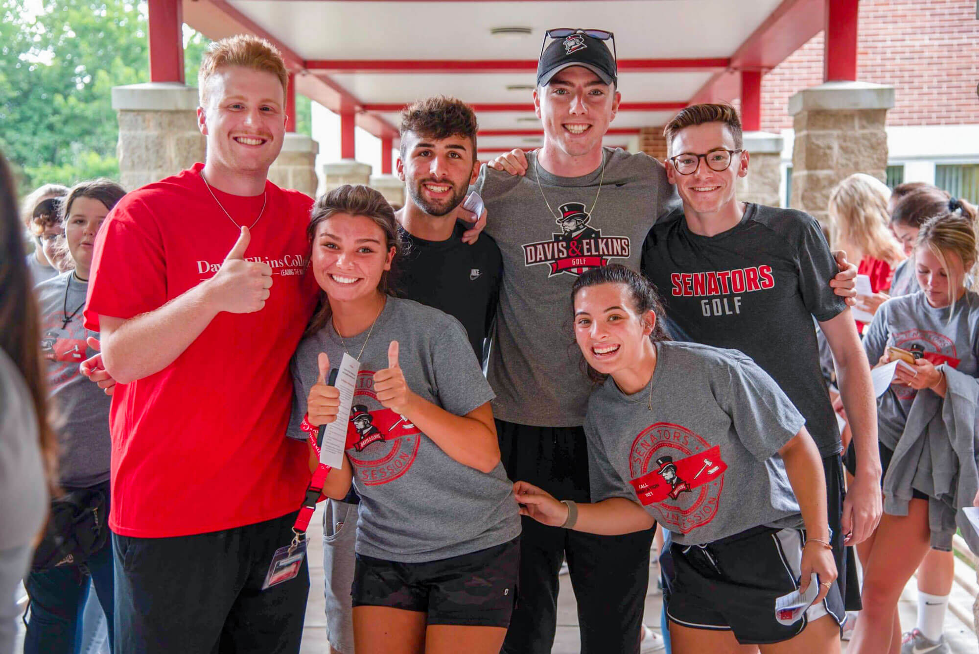 Davis & Eklins students at orientation. Welcome, guys!