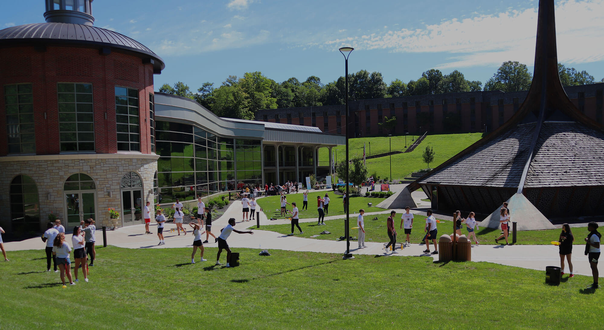 Frisbee on campus