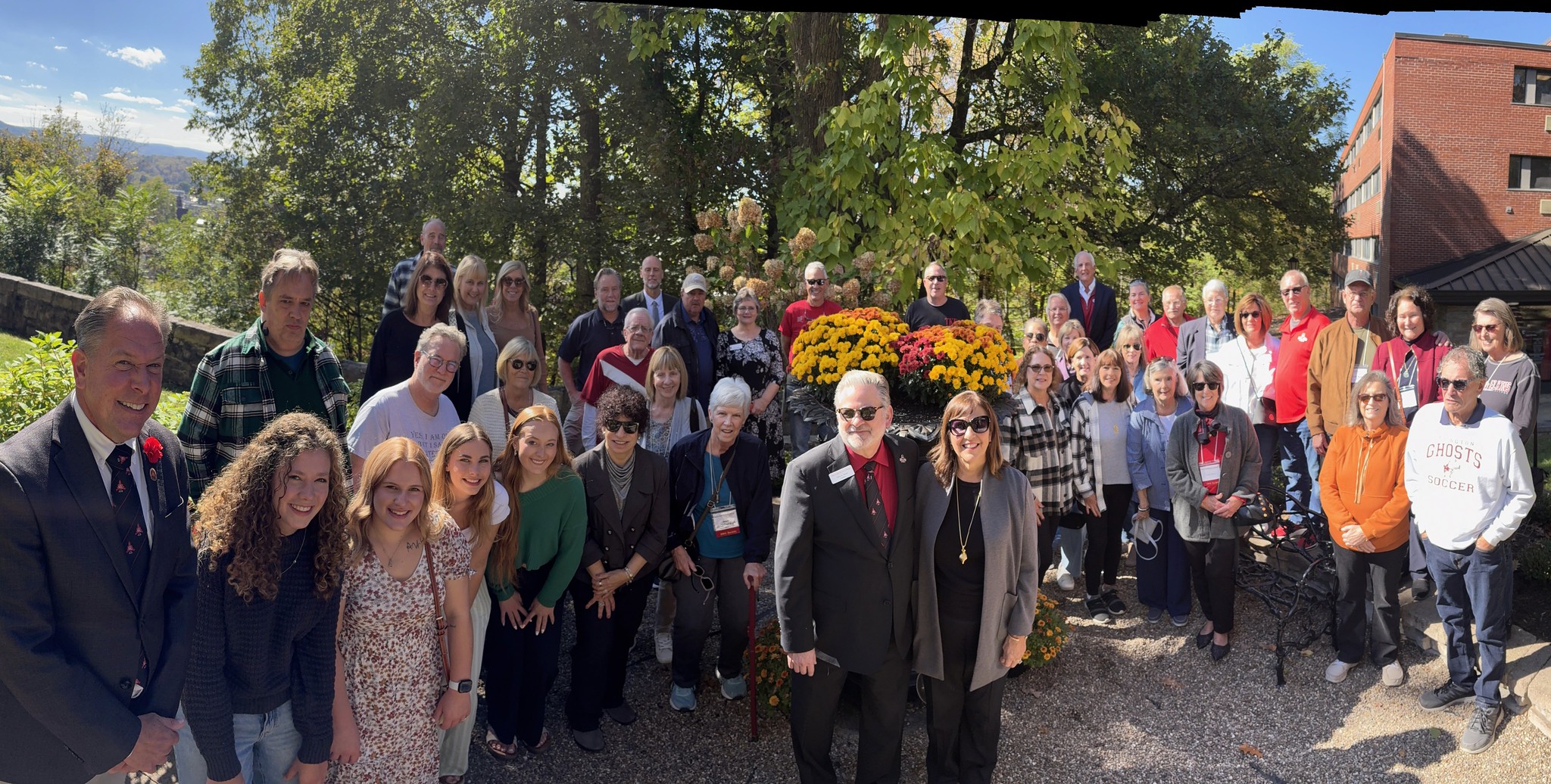 D&E Alumni attend the Gloria Payne Garden Dedication